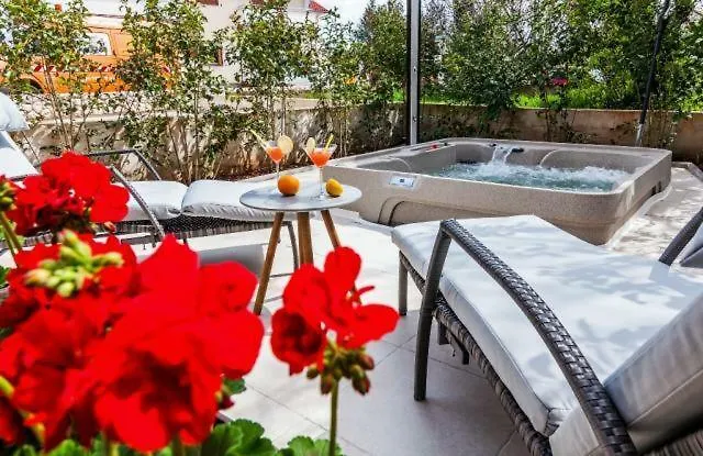 Holiday home Villa Augustina Sukosan